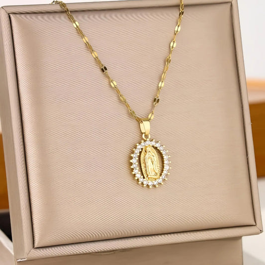 Necklace Zircon Inlaid Star Hollow Virgin Mary Pendant