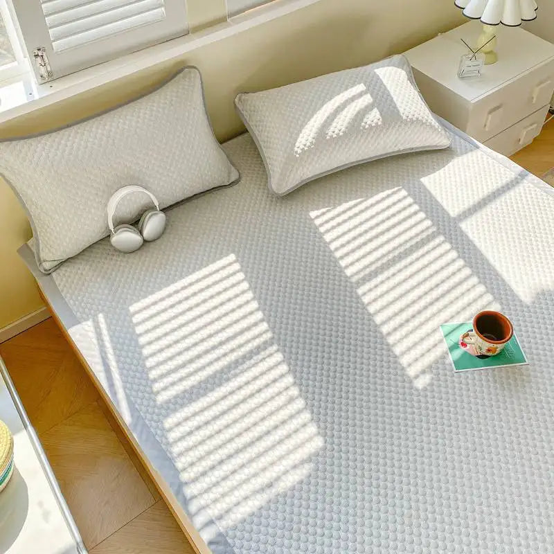 NONECN Ice Silk Bed Sheet, Cooling Bedding For Hot Sleepers